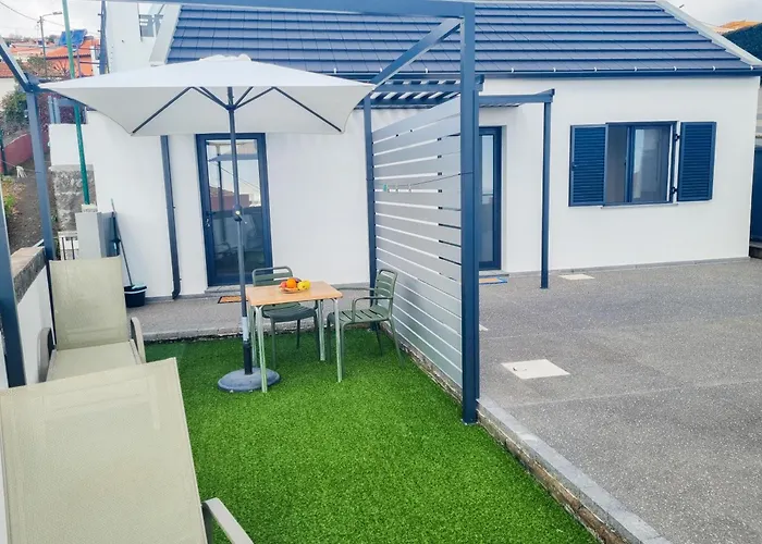 Semesterbostad Casa Sandine Estreito Da Calheta